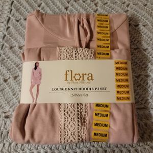 🍀 Knit hoodie pj set medium